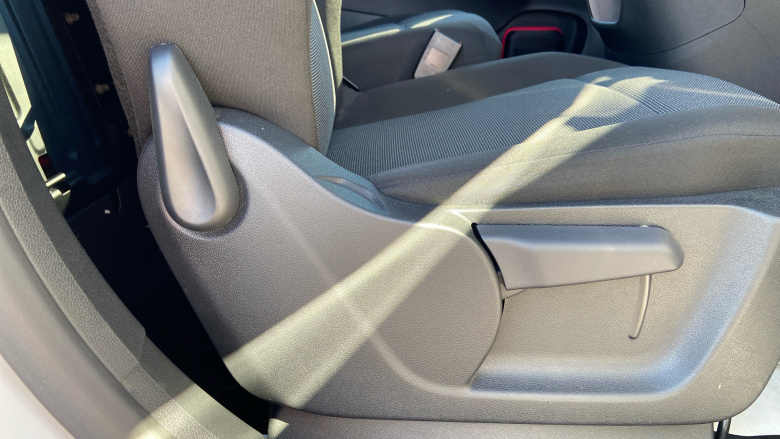 Vauxhall Combo Cargo Combo Xl Electric 100kW Pro 52kWh H1 Van Auto